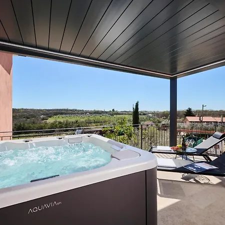 Bed and Breakfast Winery Cuj 4*