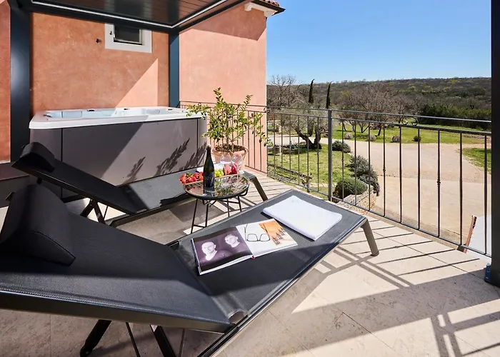 Bed & Breakfast Winery Cuj 4*