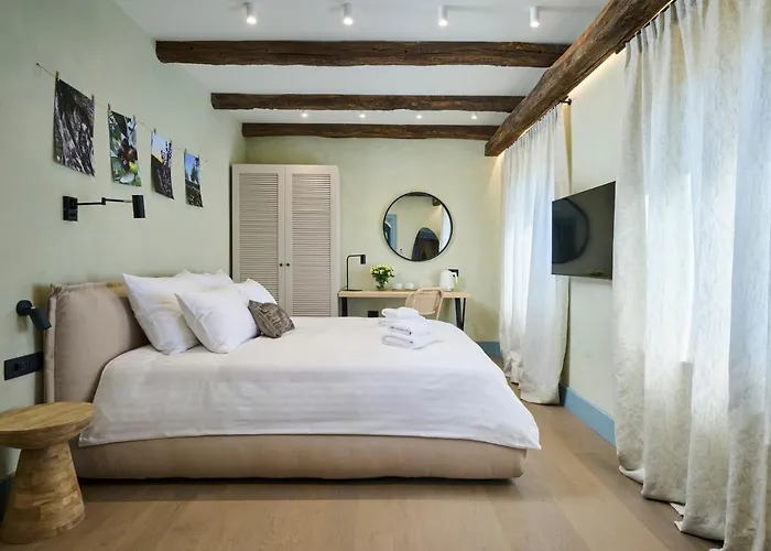 Winery Cuj Bed and breakfast Vilanija